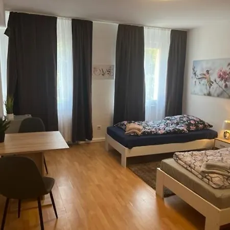 Apartmán Monteurwohnung Naehe Moviepark *